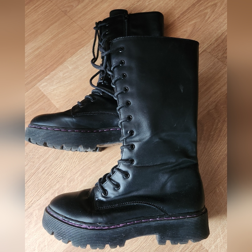 Girls size 3,5 boots by Balance man made